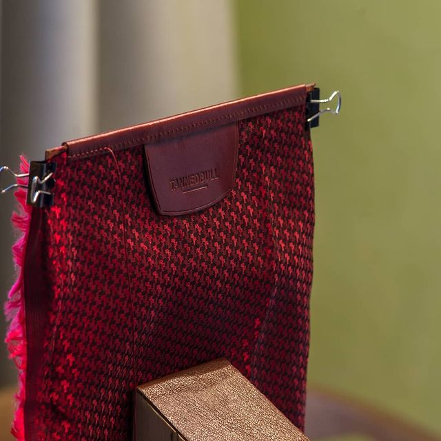 tannedbull в LOOKY. #ручной_шов,#ручная_работа,#handmade,#handstitching,#подклад,#сумки_из_кожи,#аксессуары_из_кожи,#женская_сумка,#аксессуары_для_женщин. Подклад будущей сумк...