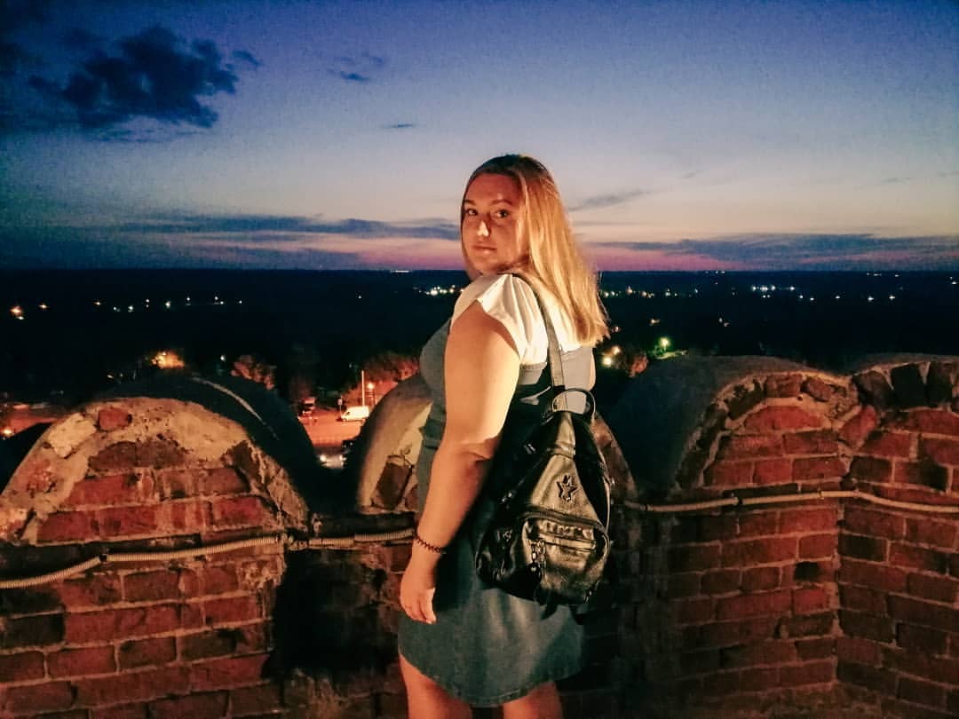 marinochka95_ in LOOKY. . 🌄