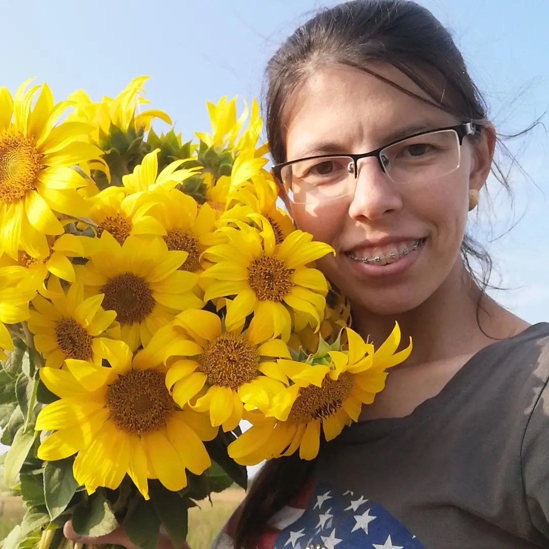 my_loved_girl в LOOKY — Что ещё нужно женщине для счастья. Конечно же букет красивых