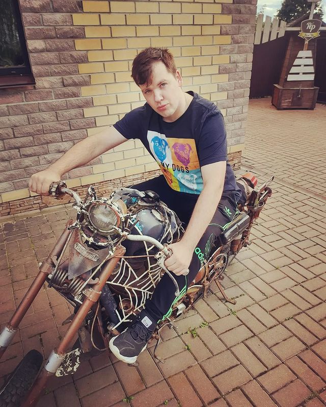 brave_heart_212 в LOOKY. . Ванька призрачный го...