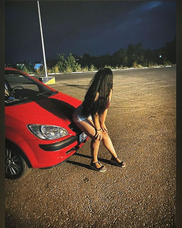 kari___karimova в LOOKY. . Живу так, как будто ...