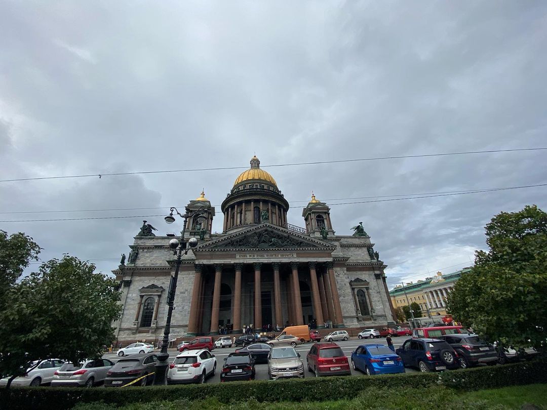 bonzikk в LOOKY — Есть кто на районе?)) го припьём, отметим😂
