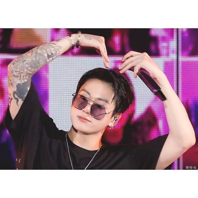 _musya_a в LOOKY. #Jungkook,#JeonJungkook,#BTS,#BagtanBoys,#방탄소년단,#ARMY,#kpopfan,#fangirl,#followme. 💜💜💜 @bts.bighitof...