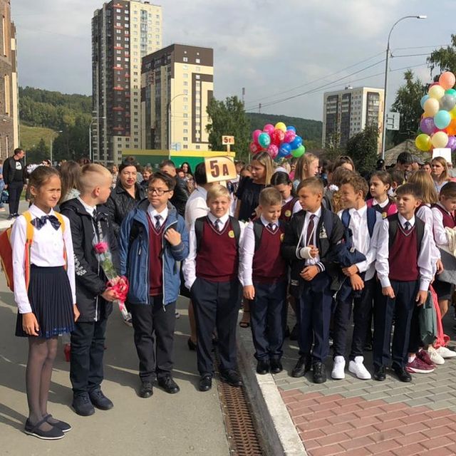 kalmykov в LOOKY. #школа214новосибирск,#школа214весенний. С 1 сентября!  Сын у...