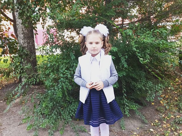 yulya.permyakova в LOOKY. #первыйразвпервыйкласс🔔,#школьницаученица✨😻. #первыйразвпервыйкла...