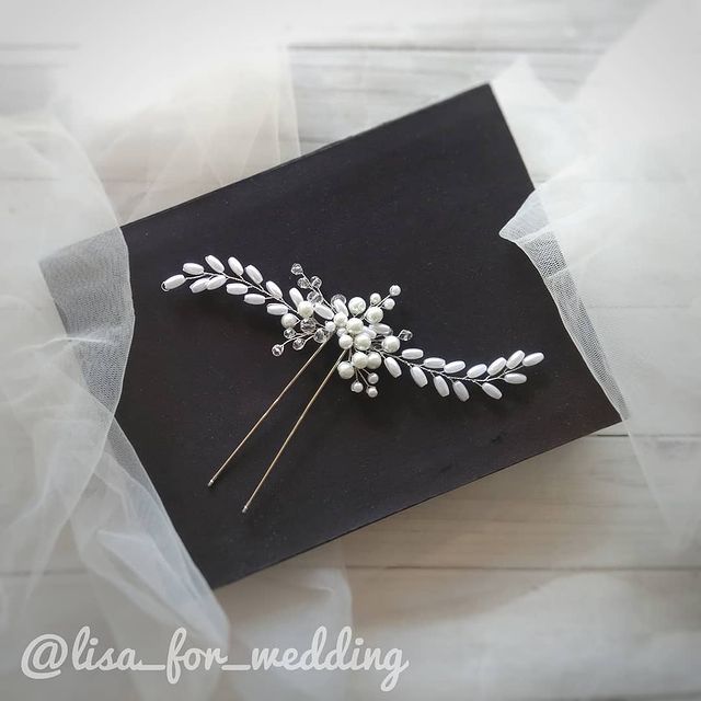 lisa_for_wedding в LOOKY. #украшенияворонеж,#украшенияизхрусталя,#украшенияизкристаллов,#украшениявприческу,#диадемаручнойработы,#диадема,#тиара,#тиарадляневесты,#свадебныйгребень,#прическанасвадьбу,#прическаневесты,#веточкаизхрустальныхбусин,#веточкавприческу,#хрустальныйгребень,#украшениянавыпускной,#нежнаяневеста,#свадебныйнаряд,#свадебноеплатье,#веточкавприческу,#вприческу. Ваши заказики 🥰😍😍...