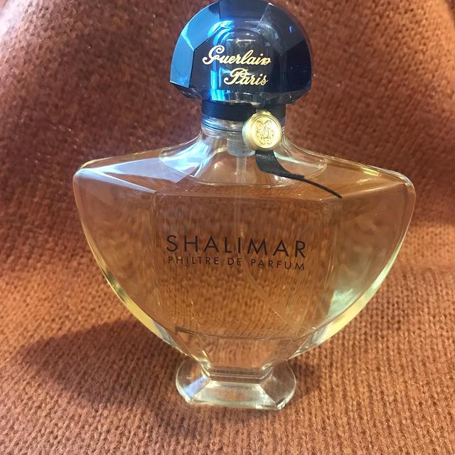 cosvitalista в LOOKY. #shalimarphiltredeparfumguerlain,#шалимарфильтр,#shalimarguerlain,#shalimar,#парфюмерныйманьяк,#парфюмернаяколлекция,#парфюмерныйгардероб,#ароматосени,#ароматванили. В планах на осень но...