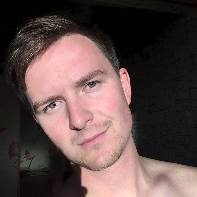young_rbl в LOOKY. . Одолжите бритву 🗡