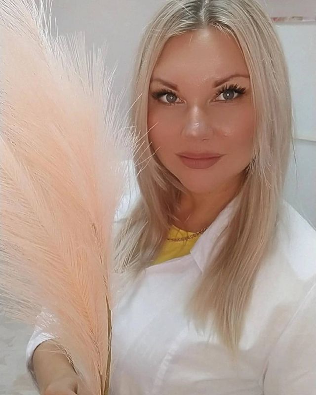 volkova86_official в LOOKY. . Девушка слабее всего...