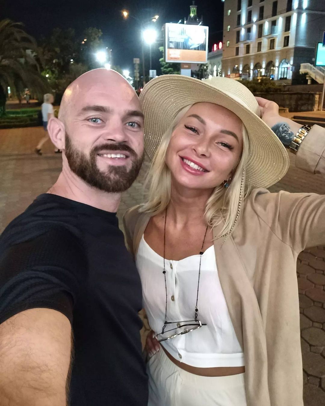 antonreynyuk в LOOKY — Эту красотку знают вообще все в Сочи
@julietta.livvi .

Умни