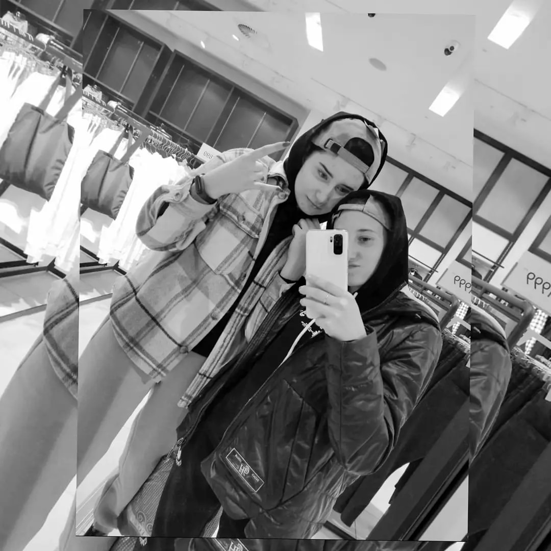 w.vikulik in LOOKY. . Brother forever❤🤟