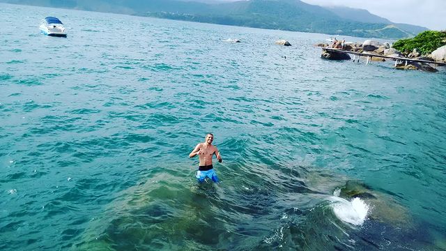 alanvilela2 в LOOKY. #tbt,#ilhabela. #tbt 
#ilhabela