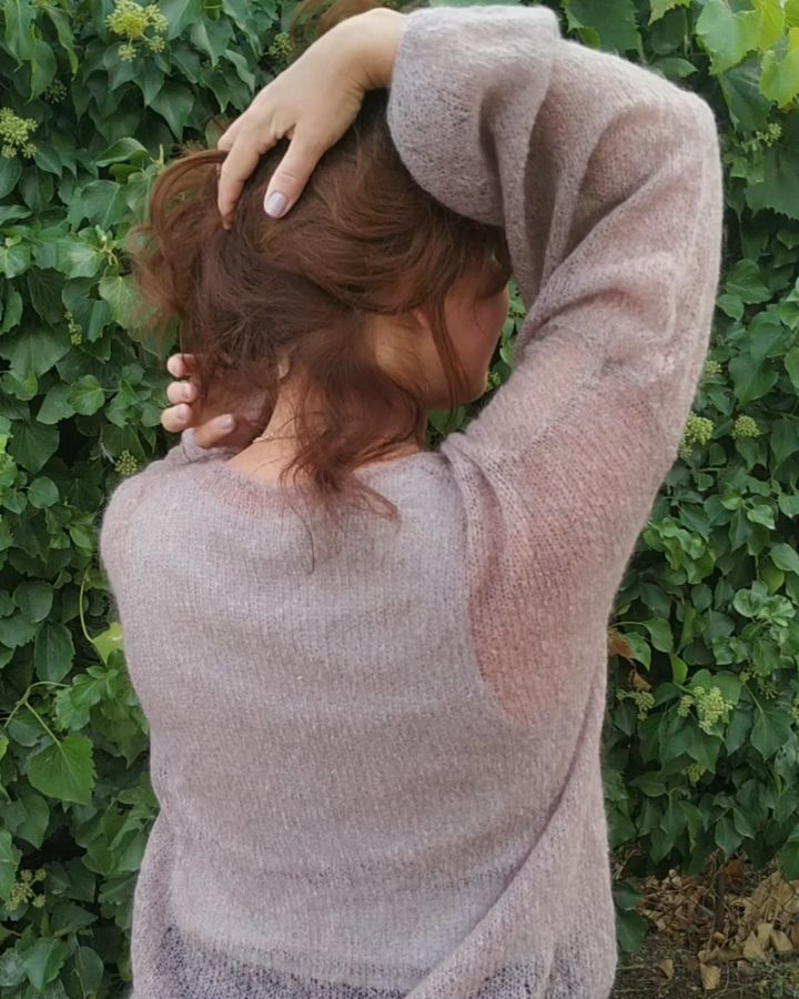 kateyarnseller в LOOKY. #вязаниеспицами,#свитерпаутинка,#паутинкаизмохера. Свитер "Паутинка"  Т...