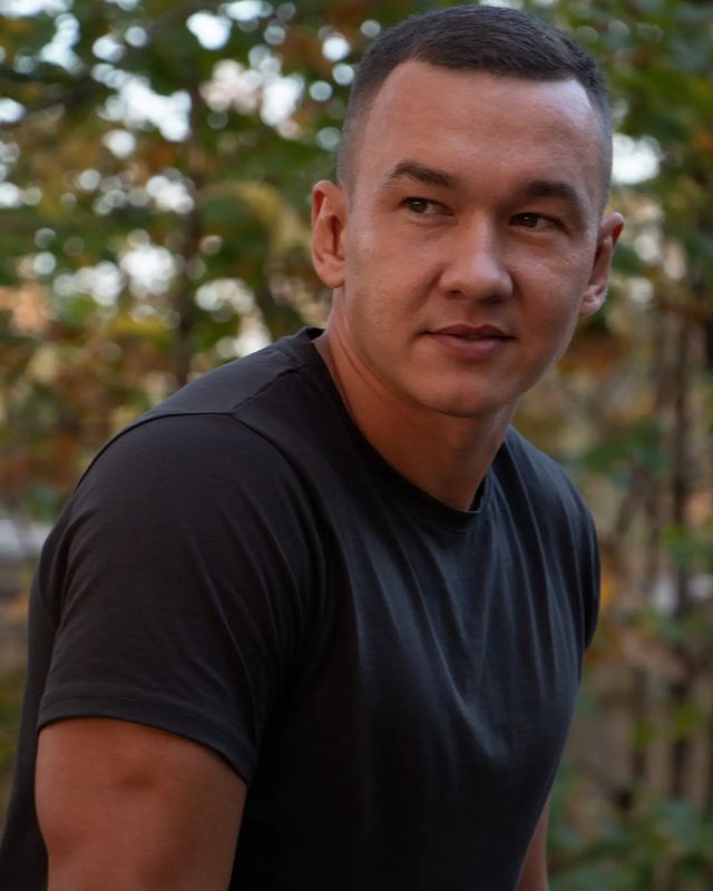 andrei.ahab88 в LOOKY. #фотосессия,#осень,#хабаровск,#красотавокругнас,#хандра,#улыбка. "Андрей, ты куда смо...