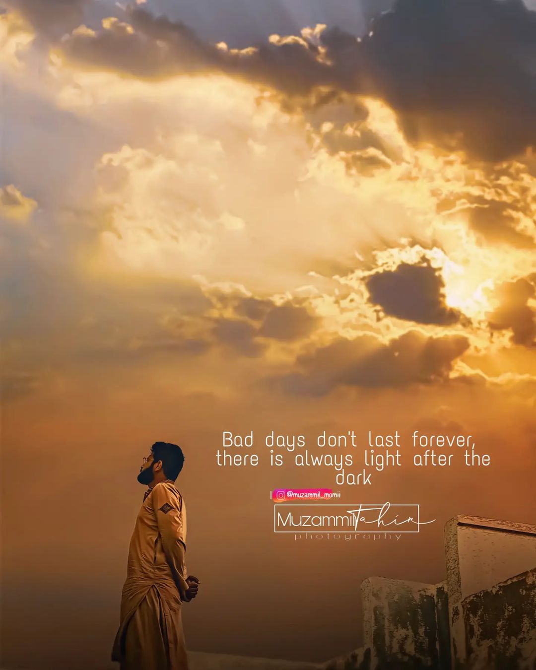 muzammil_momii in LOOKY. #landscapephotography,#of,#sunsetcolors,#naturelovers,#sun,#enjoyingtheview,#love,#photooftheday,#world,#awesome,#niceview,#peacefulmoment,#vision,#eveningsunset,#cloudyweather,#vassnc,#trees,#brightsun,#lovers,#sunsetoftheday,#cloudsofinstagram,#cloudstagram,#brightview,#orangesky,#summer,#sunsetclouds,#canon,#skycolors,#sunsetsky. Cloudy night... 😍
....
