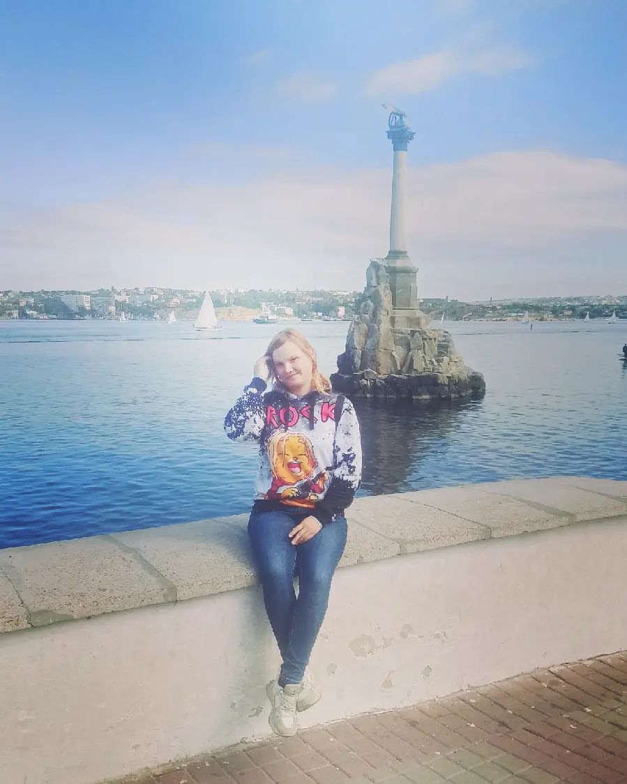 sandyfox07 в LOOKY. . null