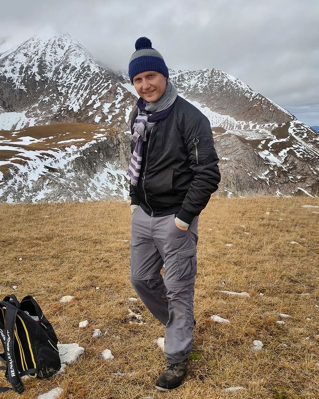 alexeyscheka в LOOKY. . null