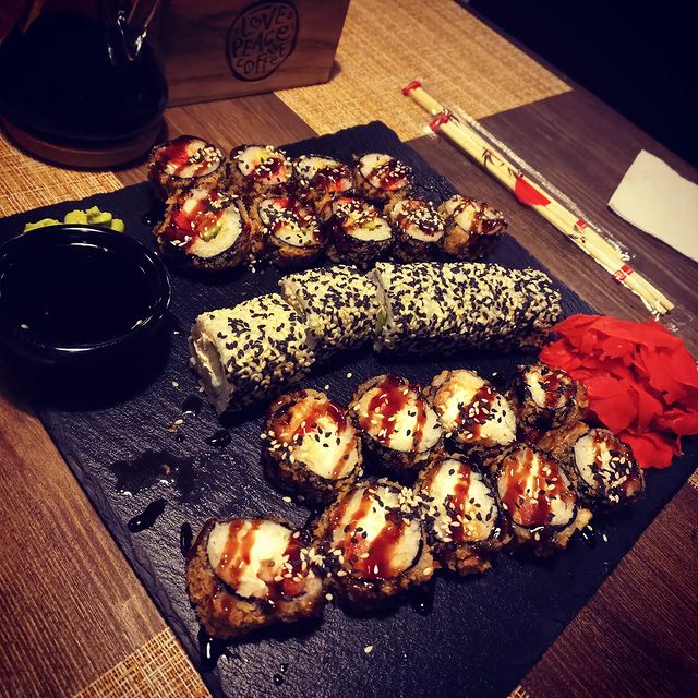 vinograd_ik в LOOKY. #MAKIYAMA🍣🍣👍. #MAKIYAMA🍣🍣👍