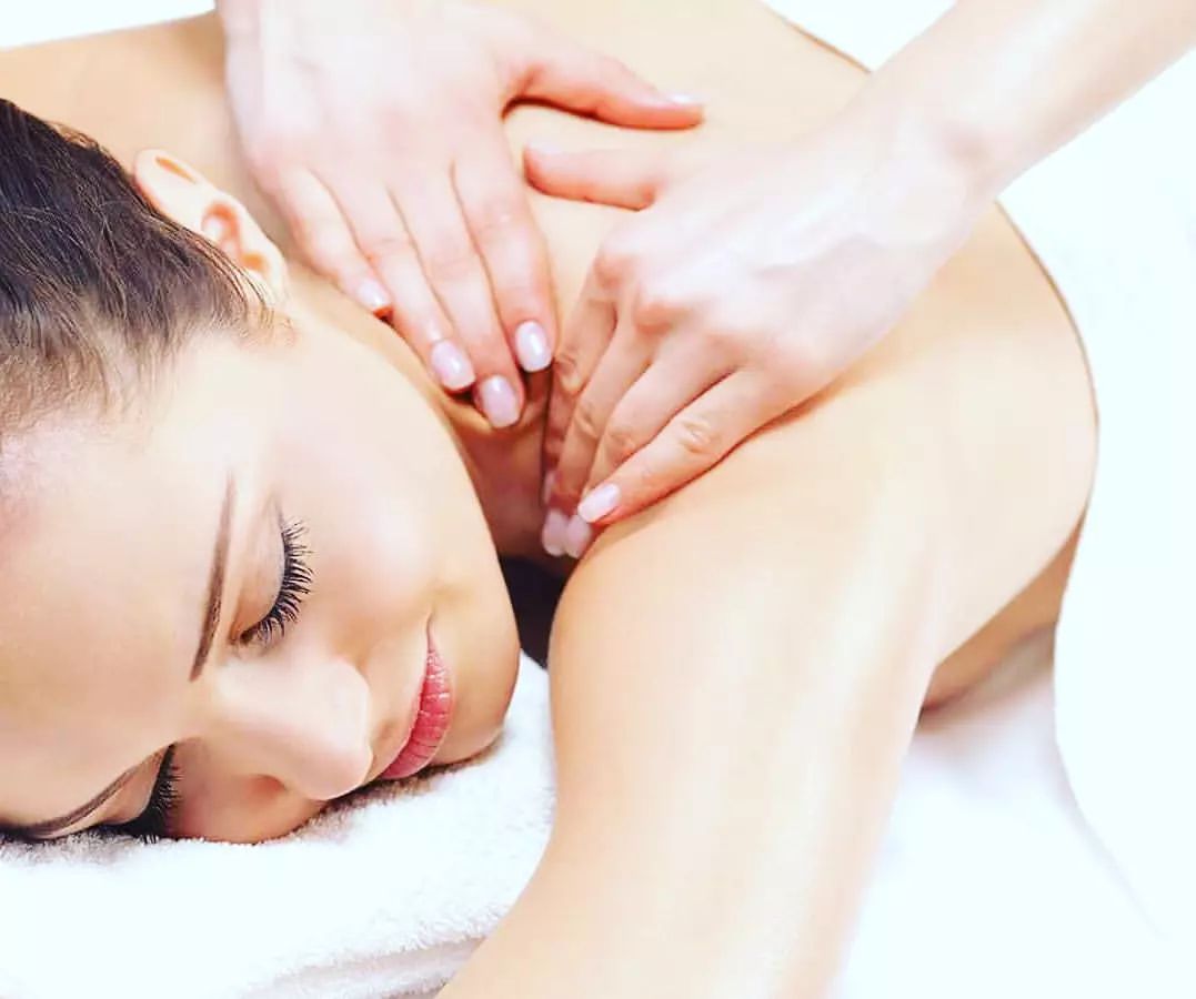 massage__kld в LOOKY — Польза длительного массажа..

💥первые три сеанса массажа ча