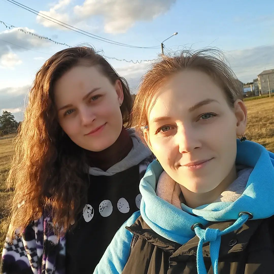 _mariya_akhmad в LOOKY. #дружба,#осень2021,#НатУсик,#прогулка,#подругадетства,#общение. 19 лет дружбы🙈 а мы...
