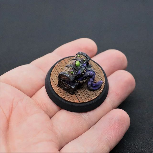 alexxxdev в LOOKY. #lootstudios,#mimic,#dnd,#dndminiatures,#miniature,#dangeonsanddragons,#3dprinting,#anycubicphoton,#acrilicpainting,#painting. Mimic from #lootstud...