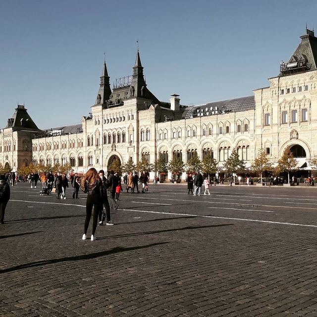 yra_vaschenko в LOOKY. #гум,#москва,#центр,#прогулка,#инстабум,#лайктайм. #гум 
#москва 
#цент...