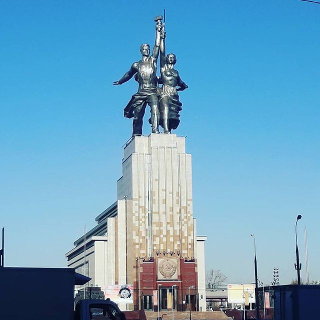 yra_vaschenko в LOOKY. #рабочийиколхозница,#8.10.21,#мечтысбываются,#моимиглазами,#памятники,#ссср. Больше 30 лет я виде...