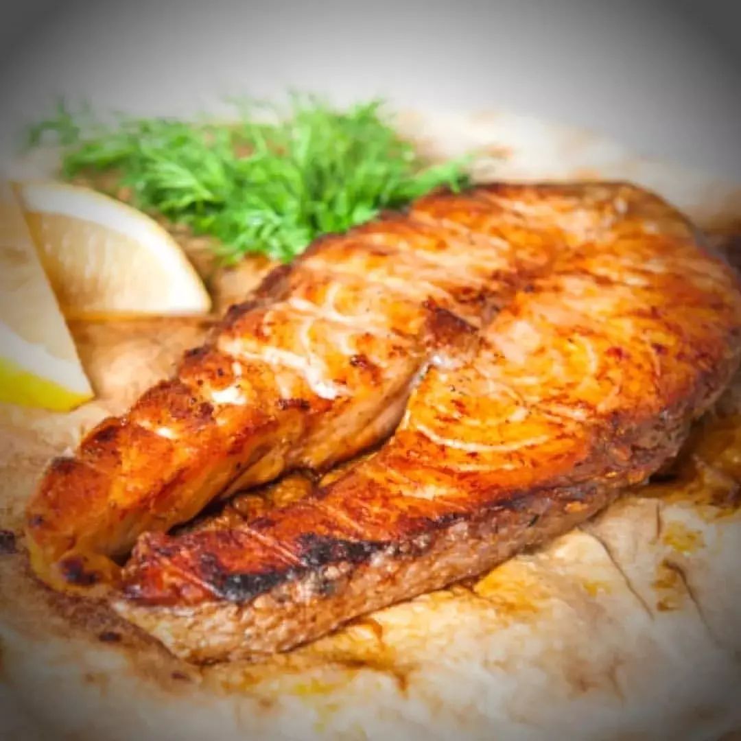 shashlyk_house24 в LOOKY — Стейк из  сёмги – королевское блюдо. 🐟💯💥

Изящное,нежное,