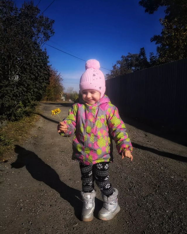 666adidaska666 в LOOKY. #какрастетварварасергеевна,#моментыкульпиных,#счастьеесть,#счастьевдетях,#счастливаямама,#гуляем,#выходные,#отдых,#цветок,#эмоции,#прогулка,#осень. 🧡Выходные🧡
⠀
Папа ...