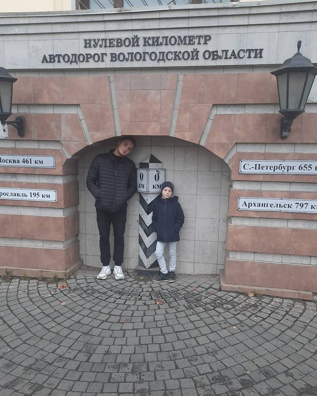 zubilo_29 в LOOKY. . Это нулевой километр...