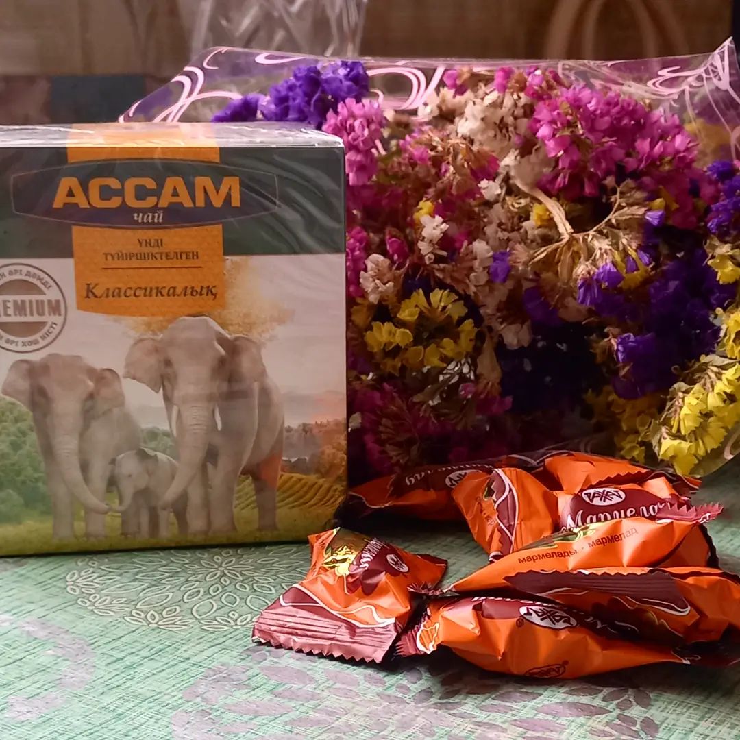 kulevoshka в LOOKY. . Чай "Ассам" и конфет...