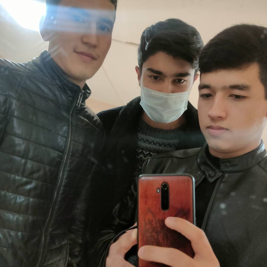 r_o_m_a_09_17 в LOOKY — публикация