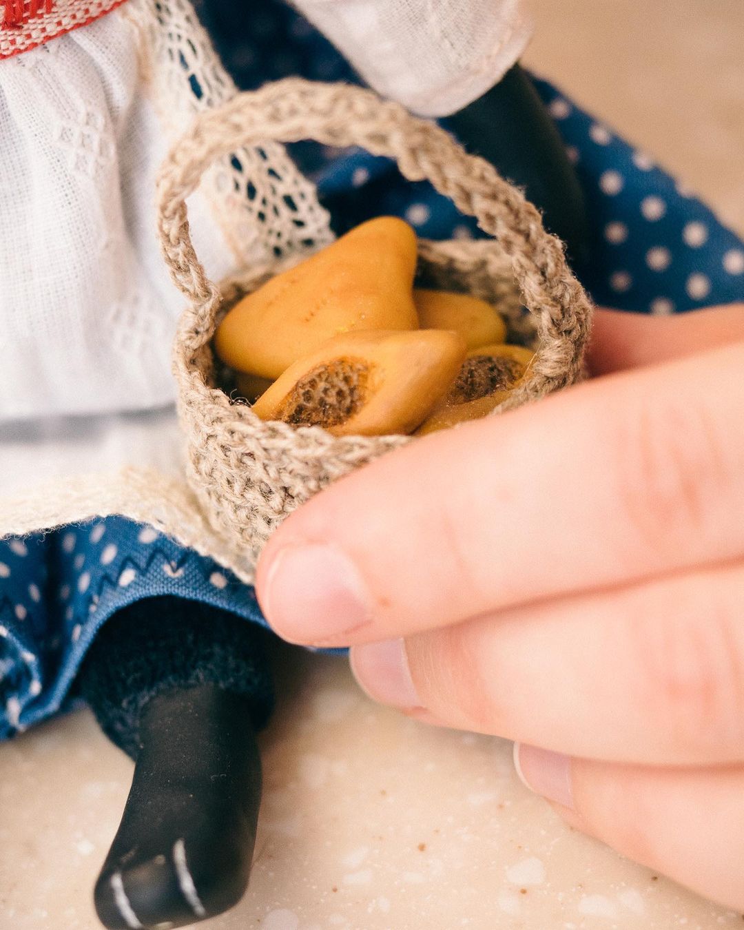 Куклы и Тедди в подарок в LOOKY — Хлеб - всему голова!🥖 🍞 🥯 

Друзья, поздравляю 
Вас с Днё