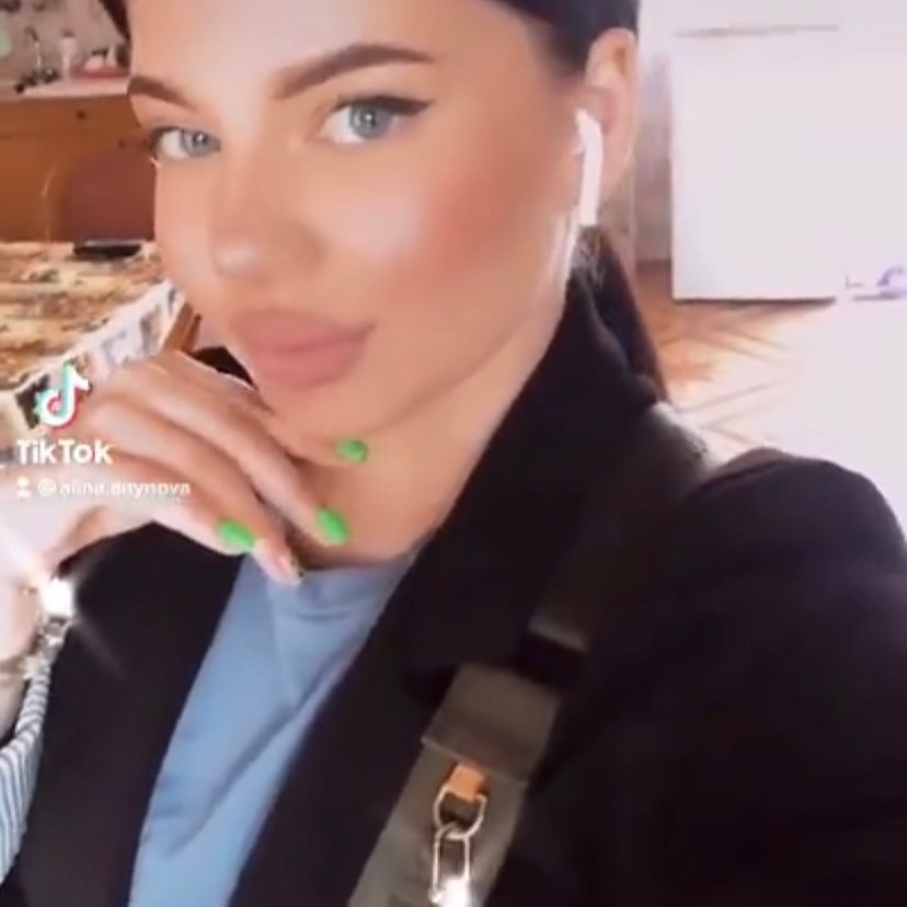 milakrd123 в LOOKY. . С 20-летием, Дорогая...