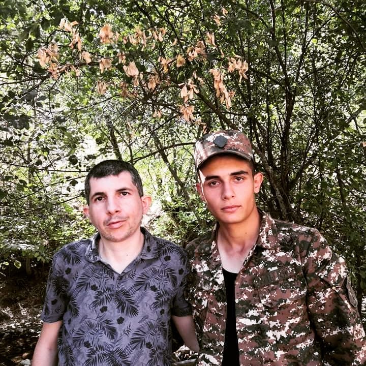 sahbass в LOOKY — Es u Axpers  qez Bari charayucun