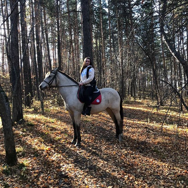 tatyanadegtyareva26 в LOOKY. #Екатеринбург,#конныйдвор,#лес,#природа,#выходной,#энергия,#силаподсознания. Иппотерапия- это что...