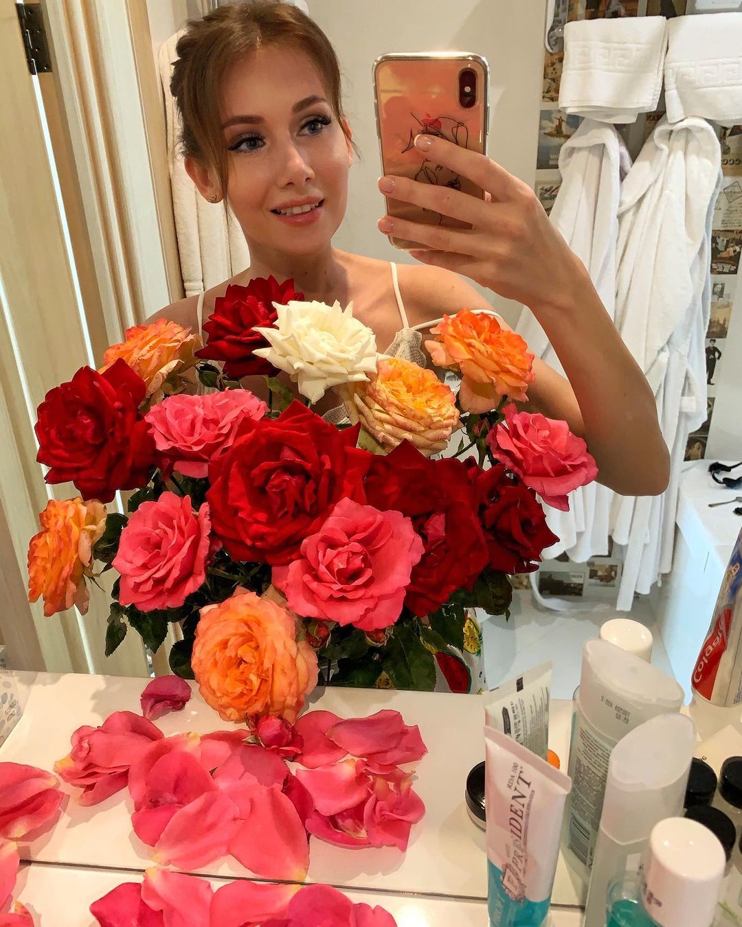 ksenia_tselovalnikova в LOOKY — Оставлю эти воспоминания здесь❤️

Проснувшись с утра пораньш