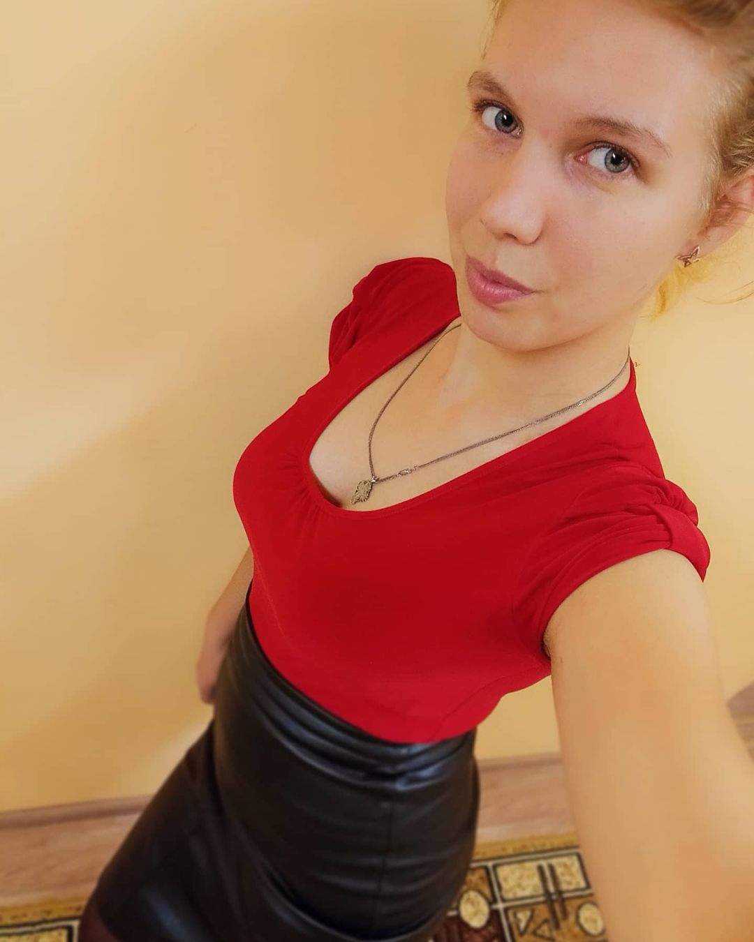 irina_irinka_irka в LOOKY — Жизнь непредсказуемая штука. В ней есть любовь, печаль, разл