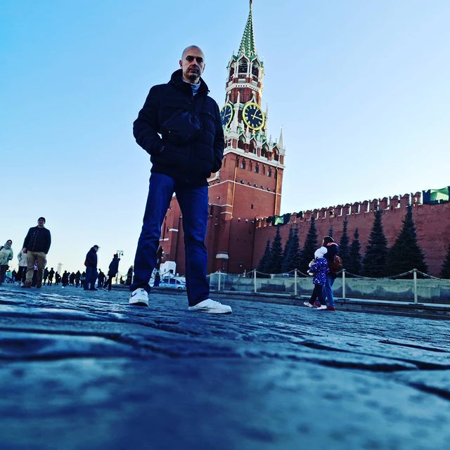 b._.a._.i в LOOKY. #прогулка,#выходной,#семья,#москва,#moscow,#краснаяплощадь,#redsquare,#кремль,#kremlin,#спасскаябашня,#гум,#зарядье. #прогулка #выходной ...