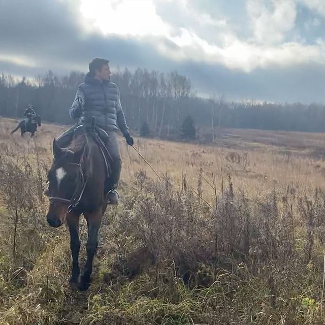 dr_anton_aga в LOOKY. . К сожалению с собой ...