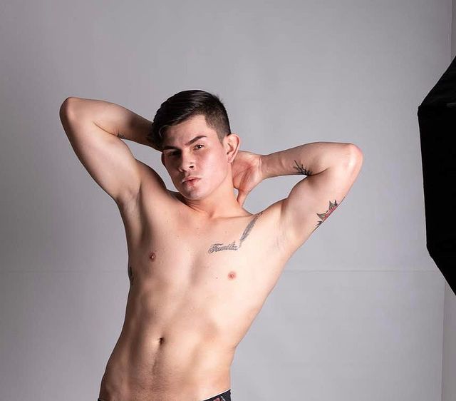 adriian_rondon в LOOKY. #gay,#gayguy,#gayfit,#gayman,#gaylife,#gaypride,#gaymadrid,#gayespaña,#gaychile🇨🇱,#barranquillagay,#chapinerogay,#gaybrasil,#gayfollow,#follow,#love,#photogay,#boystyle,#boy,#boys,#boysloveboys. “ℕ𝕠 𝕤𝕠𝕪 𝕡𝕖𝕣𝕗...