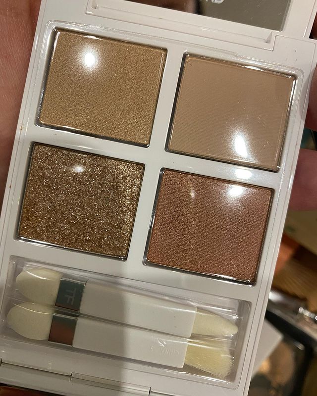 cosvitalista в LOOKY. #tomfordnakedpink,#tomfordsoleil2021,#nudeeyeshadowpalette,#нюдовыетени. Naked pink от Tom Fo...