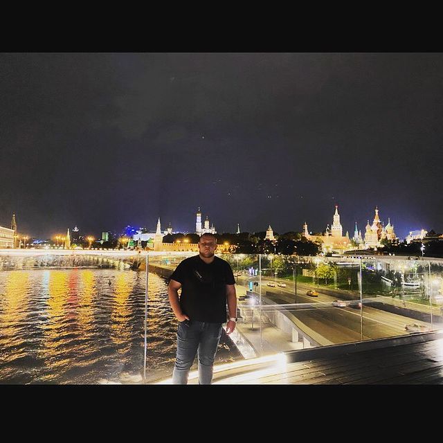 chase_cao в LOOKY. . 🌕🌃🤷🏻‍♂️