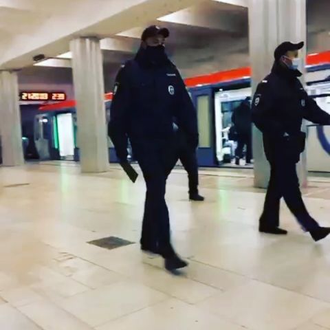 a.manas_uulu в LOOKY. #москвасити,#москва,#кыргыз,#мигранты. Жүрөгүн сыздайт го б...