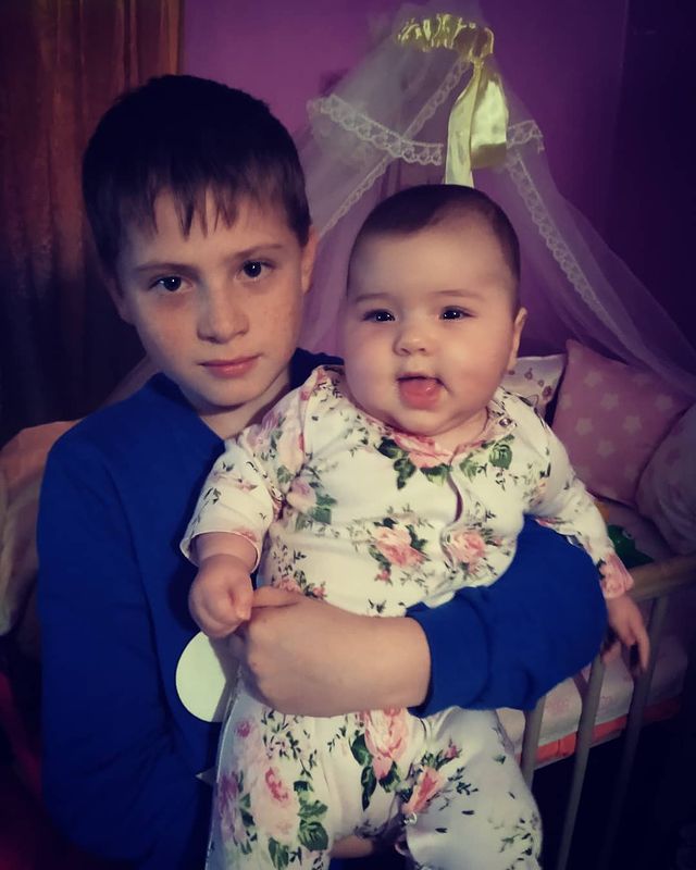 kseniya_gerasimova21 в LOOKY. . Братишка и сестрëнка...