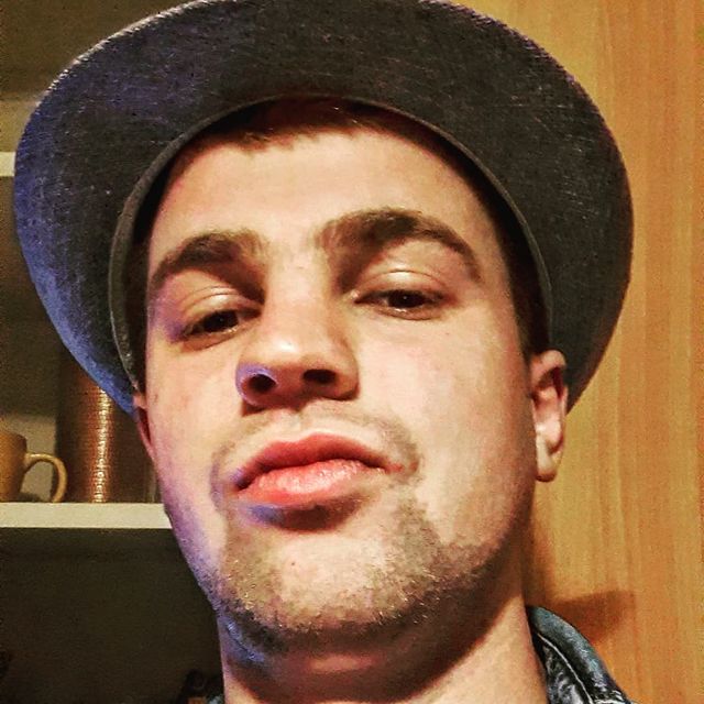 _egor_anuchkin_ в LOOKY. . null