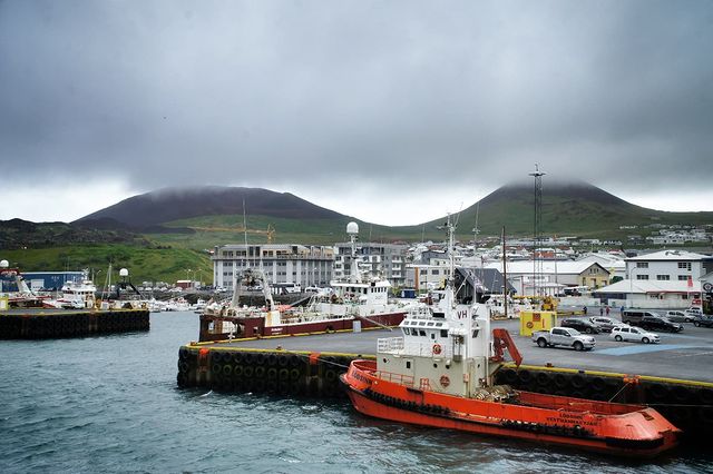 tchainka в LOOKY. #Vestmannaeyjar.,#Iceland,#Iceland2018,#Ísland,#icelandexplored,#discovericeland,#everydayiceland,#absoluteiceland,#tinyiceland,#ig_iceland,#icelandtrip,#icelandtravel,#myiceland,#unlimitediceland,#tripiniceland,#triptoiceland,#mystopover,#latergram,#Tchainka_Iceland,#landscape,#ig_northern,#Исландия,#Исландия2018,#МояИсландия,#шестойисландскийпоход. 30.07.2018, #Vestman...