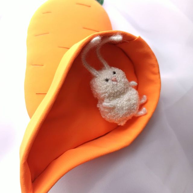 charoita777 в LOOKY. #брошь3d,#заяц,#брошьзайка,#белыйзаяц#teddymini,#брошьтедди,#handmade_ru_jewellery. Брошь "Зайка Снежок"...