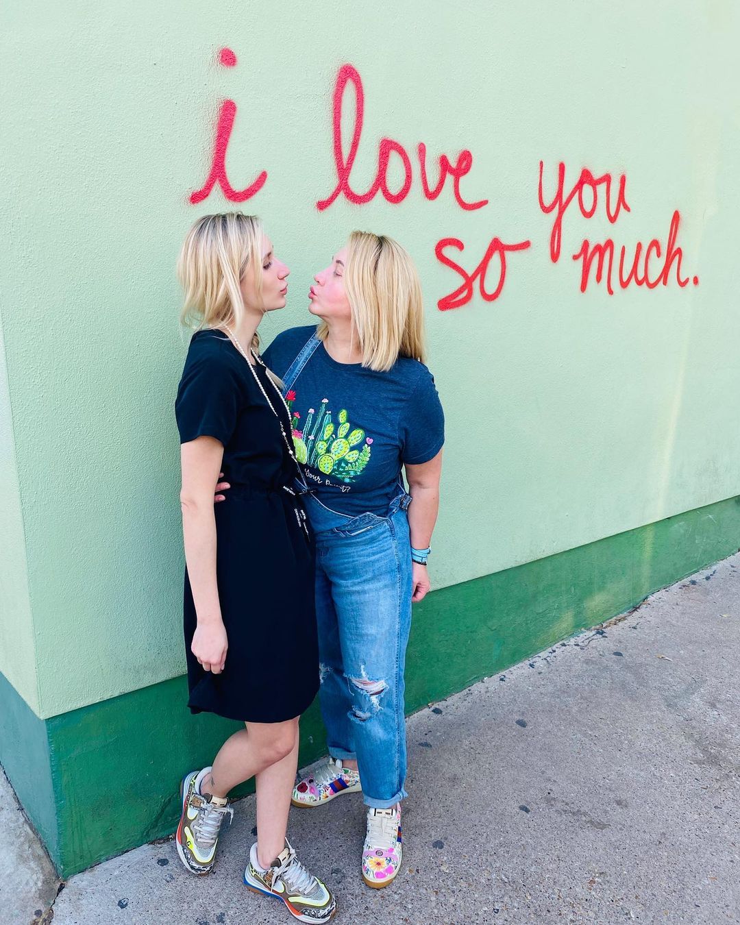 anavnightingale в LOOKY — Mommy and I