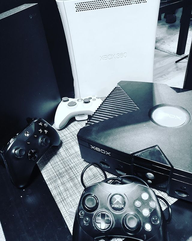 just_solarka в LOOKY. #xbox,#xboxseriesx,#xbolive,#xboxseriess,#xbox360,#xboxone,#youtube,#photography,#photo,#games,#streamer,#stream. ⚡️⚡️⚡️

20 лет…. 

В...